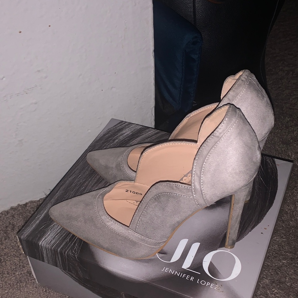 J. Garcia Elegant Gray Women's Heels - Picture 4 of 8